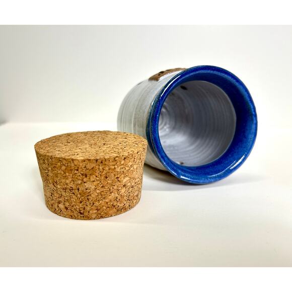 Stoneware Wall Mount Garlic Keeper - Studio Signed Pottery VTG 90s, Rustic Decor - Picture 7 of 7